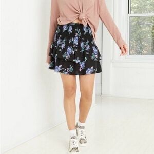 NWT SKIRT *SIZE LARGE*